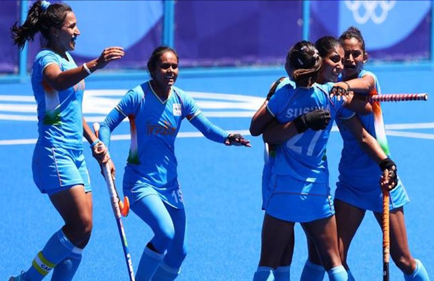 indian_womens_hockey_team-1_1.jpg