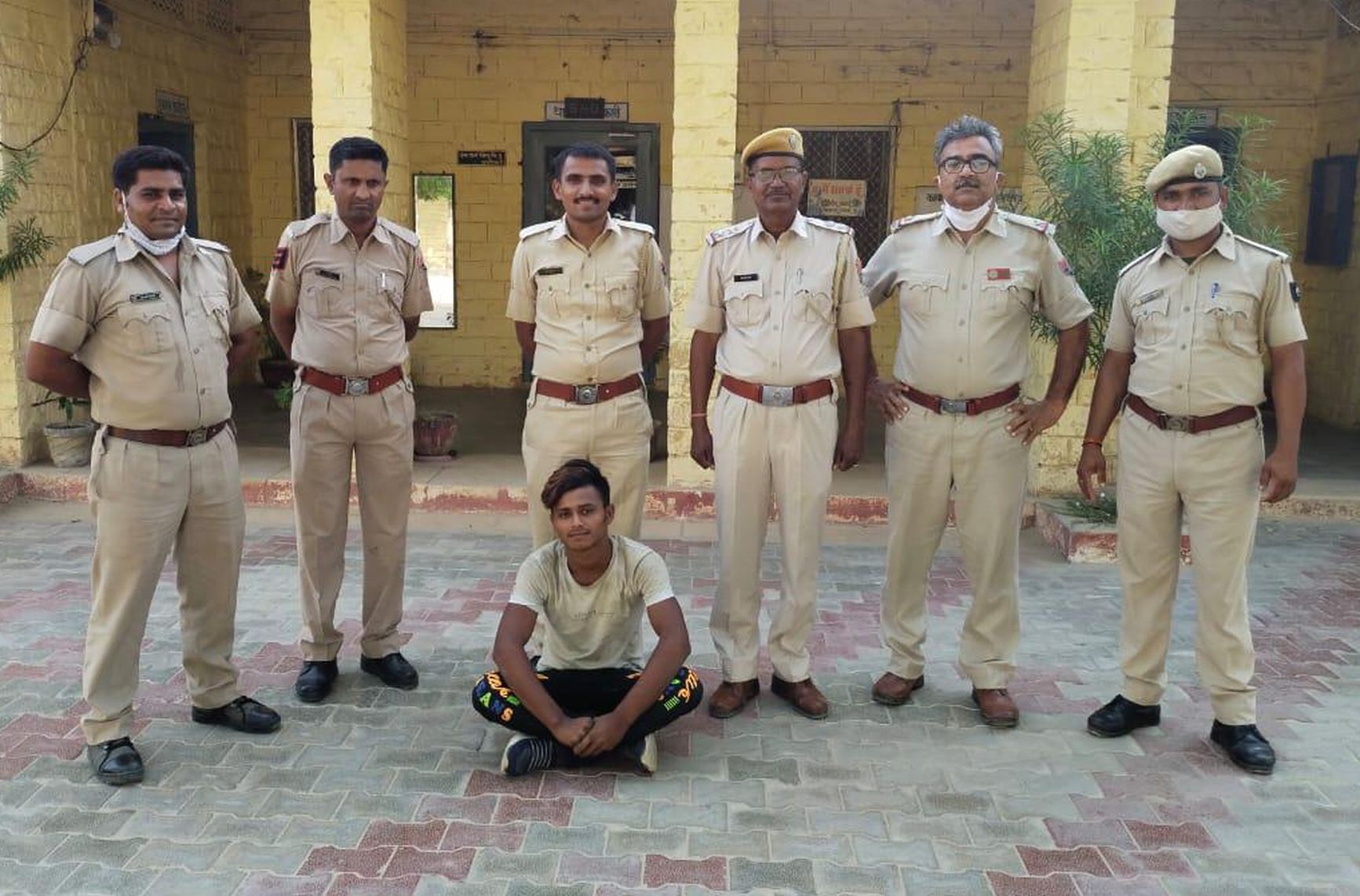 नकबजनी की वारदात का खुलासा, चुराए गए माल सहित आरोपी बरामद