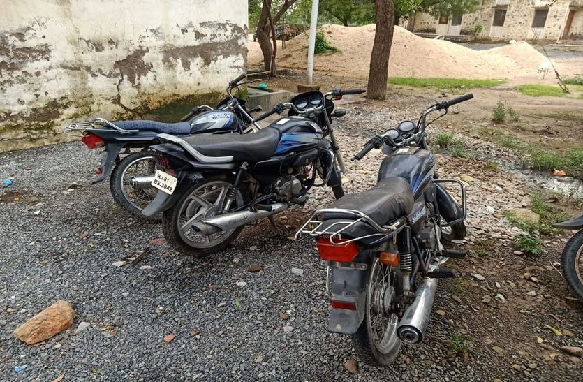Two child abusers arrested in vehicle theft