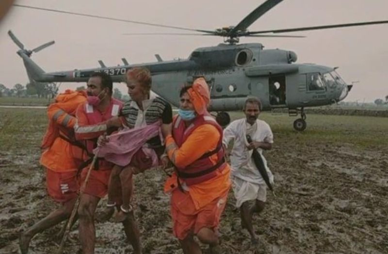 Army Rescue in Flood : मध्यप्रदेश एवं राजस्थान की सीमा पर 6 घंटे चला रेस्क्यू ऑपरेशन, 187 को बाढ़ से बचाया