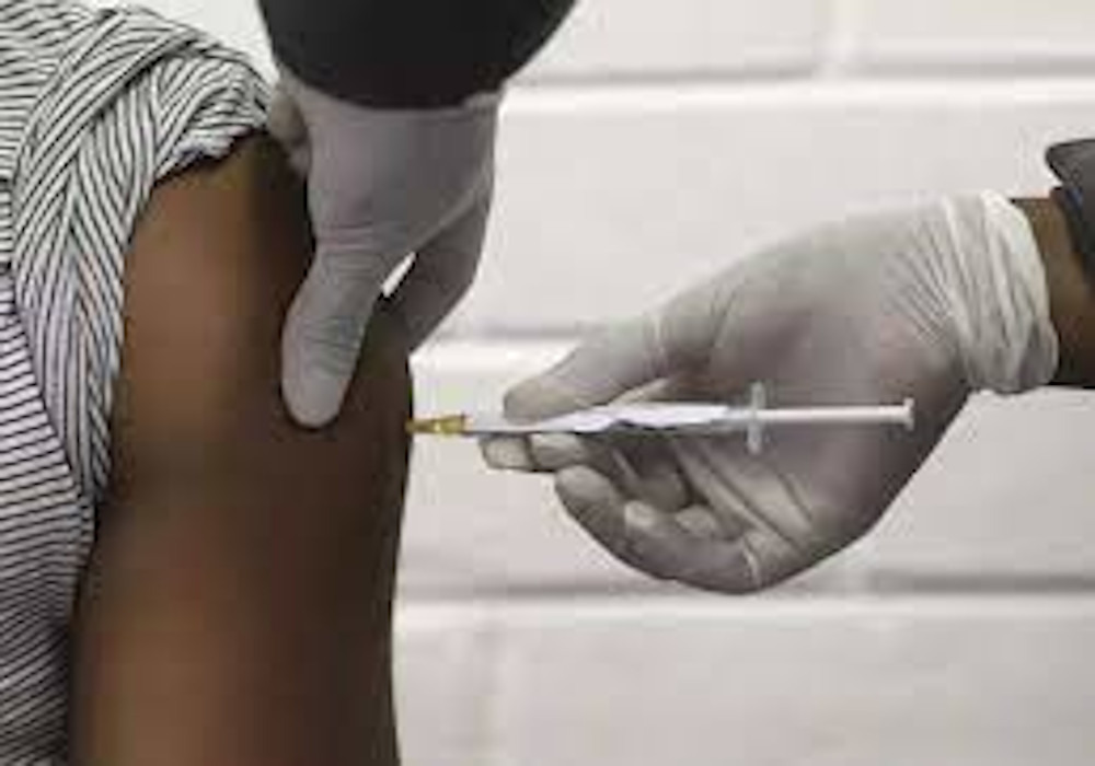 Big Fraud in Covid Vaccination Wrong Injection Given to Patients-