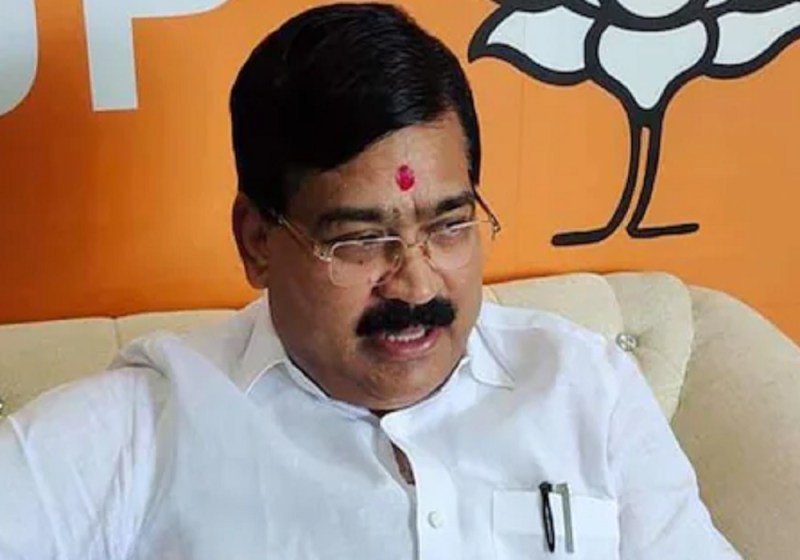 प्रतापगढ़ सांसद को धमकी, पांच करोड़ रुपए नहीं दिए तो बम से उड़ा देंगे