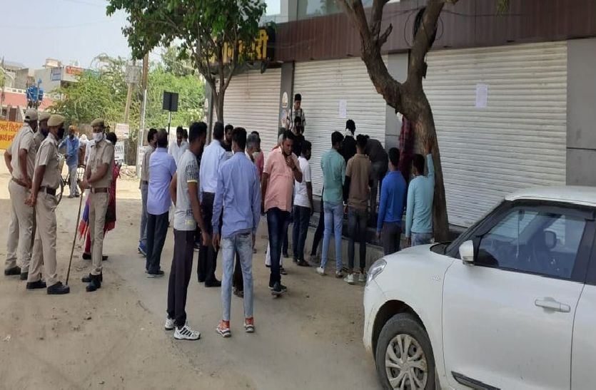 अजमेर: सैटबैक में बना ली दुकानें, नगर निगम ने की सीज