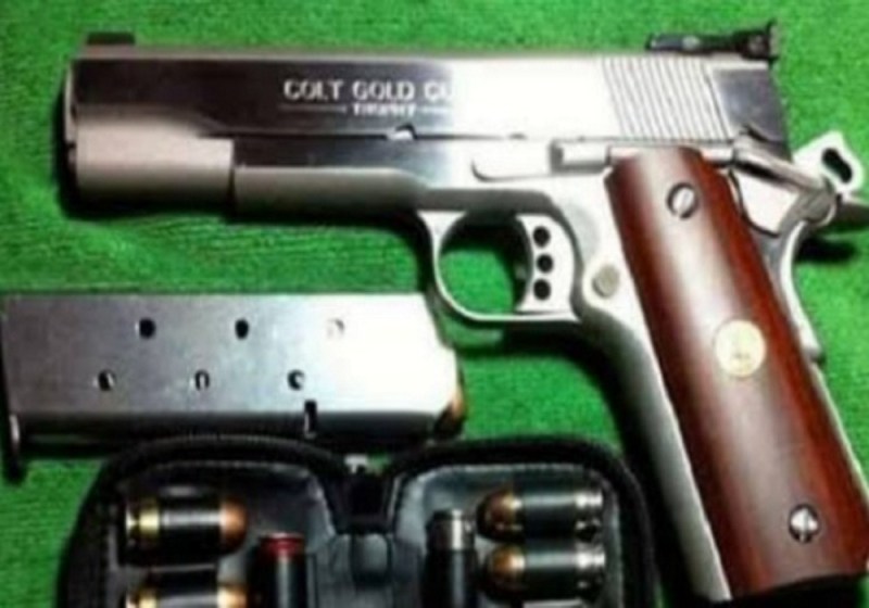 शातिर ने फेसबुक पर असलहों की लगाई बाजार, खरीदने के लिए मोबाइल नंबर लिख कहा जल्दी संपर्क करें