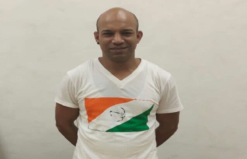 एसवीपी एयरपोर्ट से चार किलो कोकेन के साथ एक विदेशी युवक गिरफ्तार