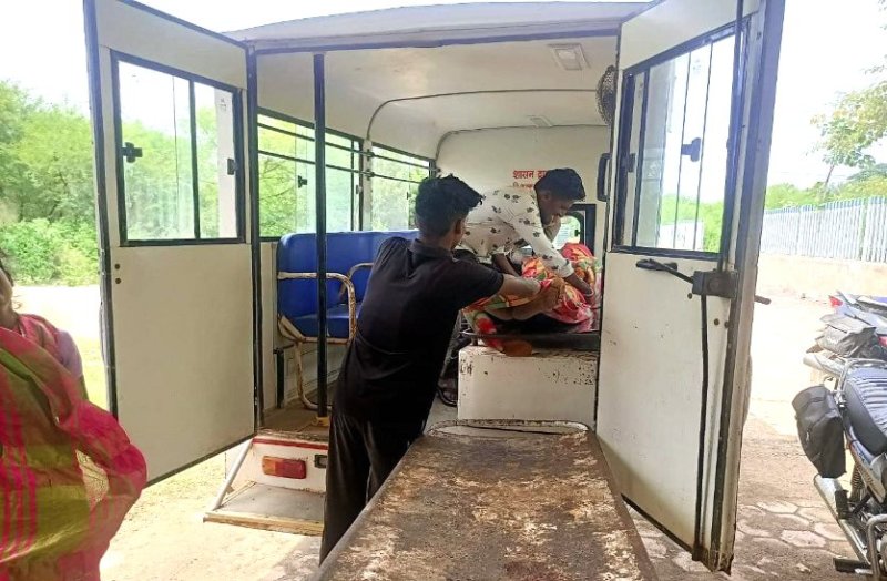 राजनांदगांव मेडिकल कॉलेज की चौथी मंजिल से कूदकर मरीज ने दी जान, एक दिन पहले हुआ था भर्ती