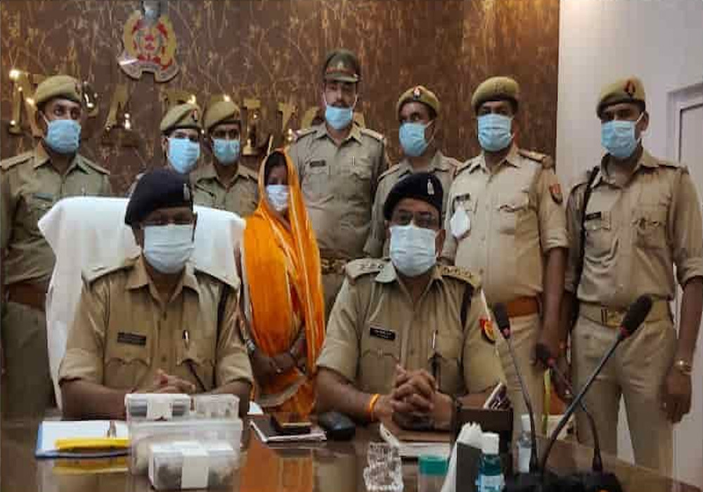 Women Involved in Smuggling arrested by UP Police in Banda