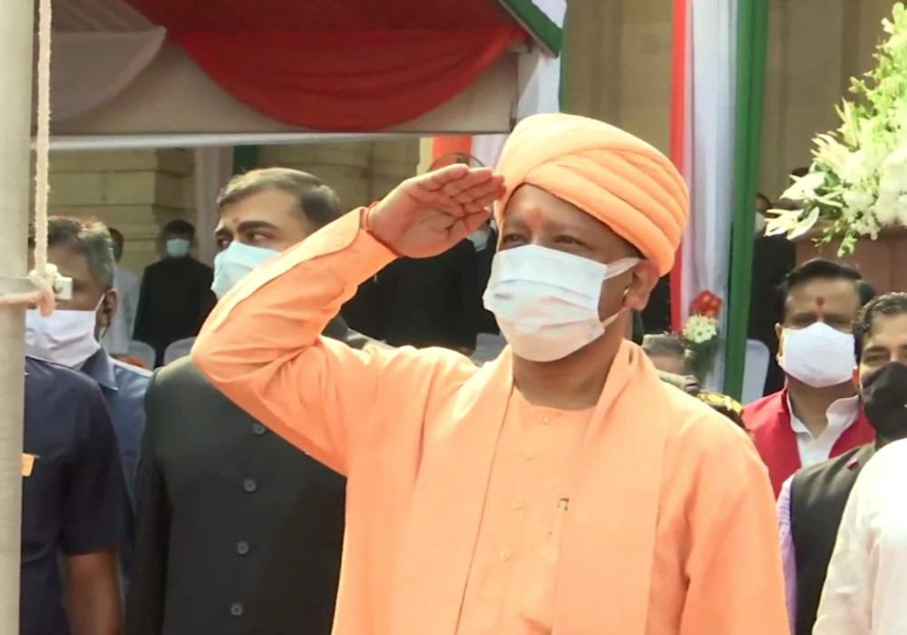 Independence Day 2021 CM Yogi hoisted Flag in Lucknow