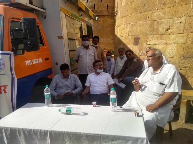 Video: फूड मोबाइल लैब के माध्यम से खाद्य पदार्थों की हुई जांच