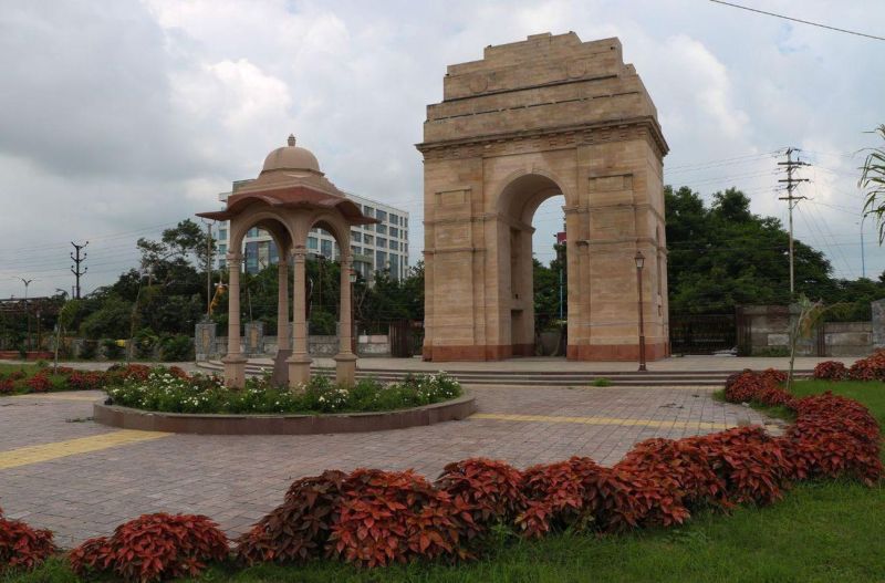 शहीद पार्क को रोशन होने का इंतजार