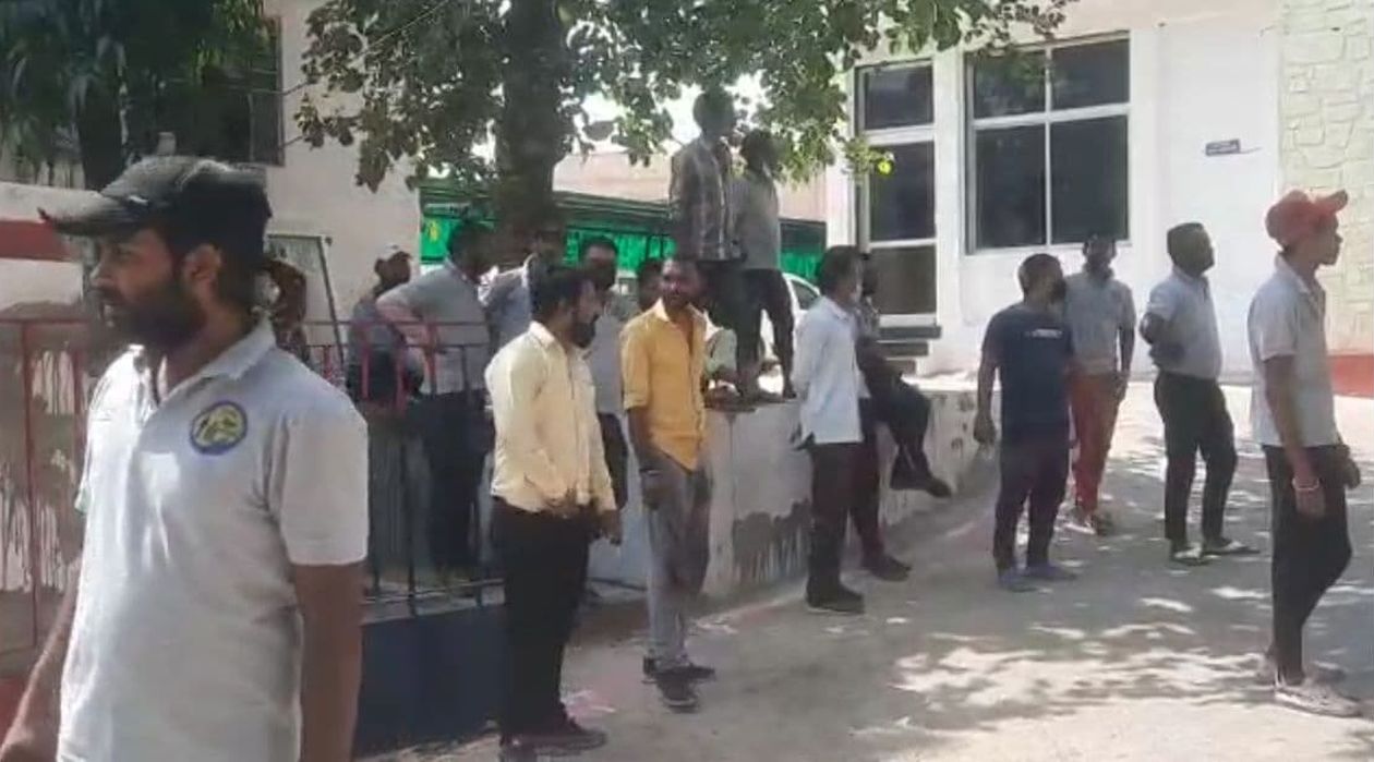 कचरा संग्रहण करने वालों से हाथापाई का विवाद पहुंचा थाने