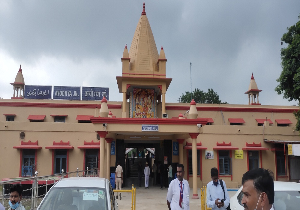 राम नगरी अयोध्या को केंद्र सरकार की एक और बड़ी सौगात अब बुलेट ट्रेन की सफर तय करेंगे यात्री