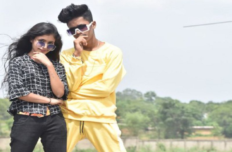 भाई-बहन की जोड़ी छत्तीसगढ़ी एल्बम में मचा रही धमाल