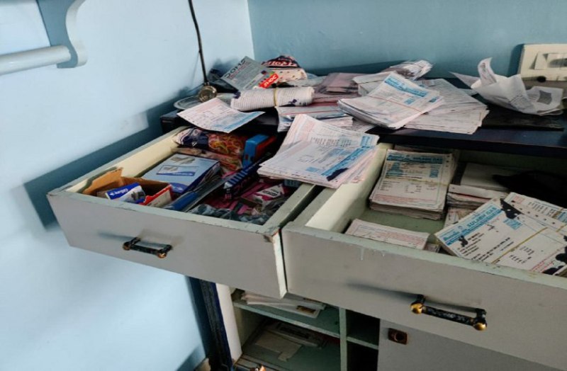 गैस एजेंसी कार्यालय में चोरी, मोबाइल व नकदी चुराए