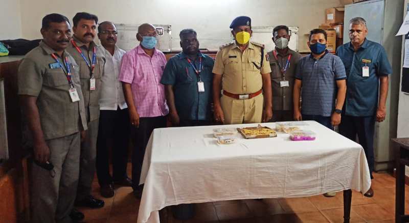 Gold worth 1.5 Crore seized by RPF at Trichy Railway station
