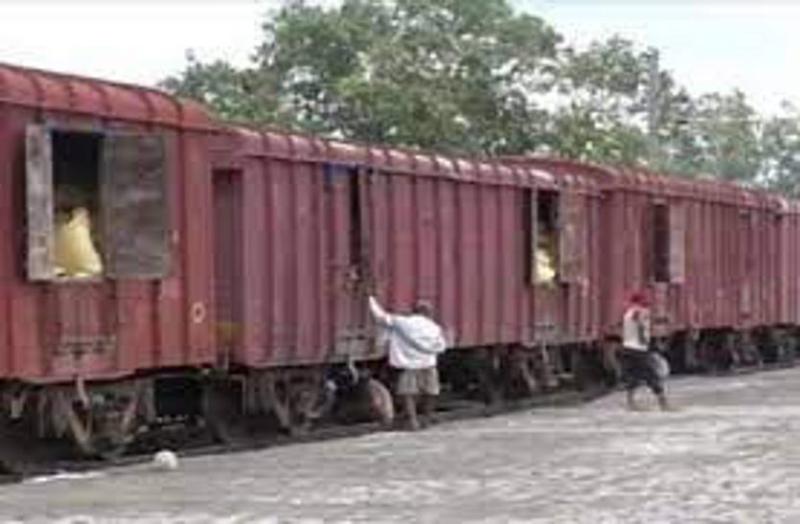 कोरोना में भी नहीं थमी गुड्ज ट्रेनों की रफ्तार