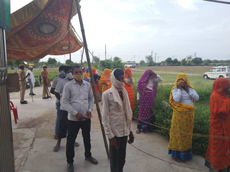 गंगापुरसिटी में 55.36 व बामनवास में 56.12 फीसदी मतदान