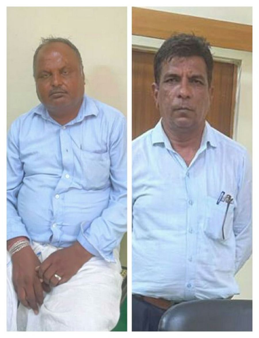 प्रवर्तन अधिकारी के लिए राशन डीलर ने ली रिश्वत, दोनों गिरफ्तार
