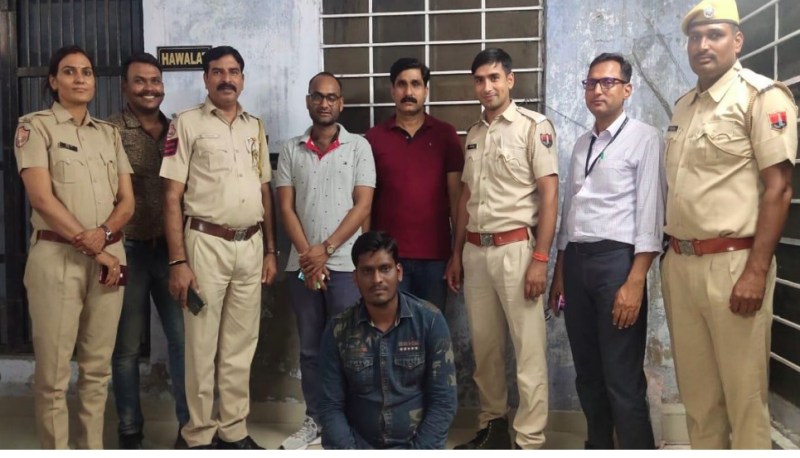 सिंगापुर में नौकरी दिलवाने का झांसा देने वाला साइबर ठग गिरफ्तार