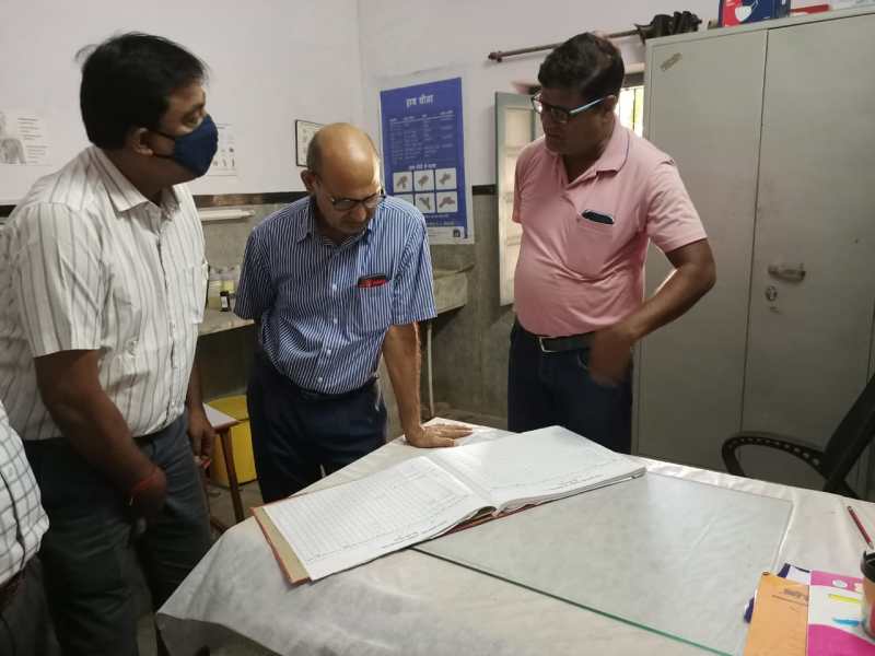 शहरी अस्पतालों के प्रभारियों को थमाए कारण बताओ नोटिस, स्टाफ भी मिला बिना यूनिफॉर्म