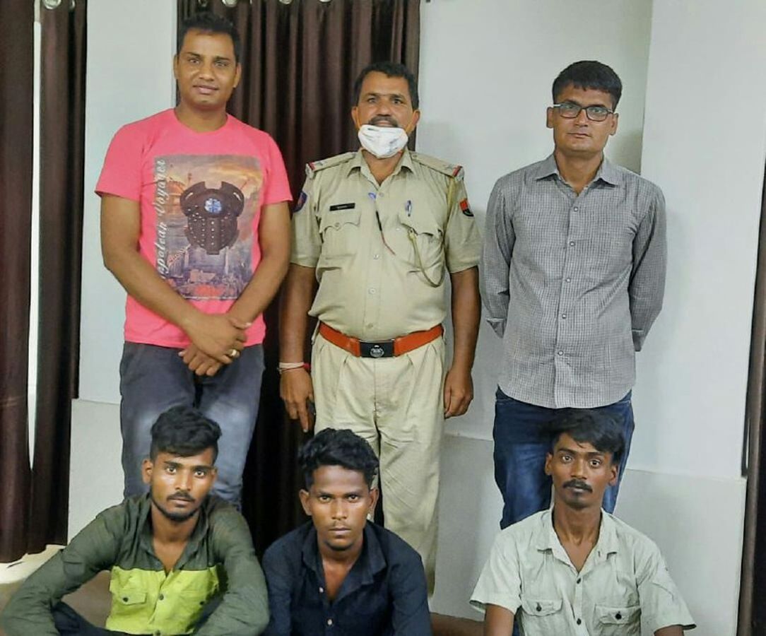 नशे की पूर्ति के लिए रैकी कर चुराई बाइक, तीन गिरफ्तार