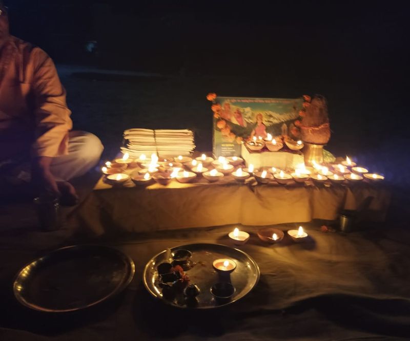 कर्मचारी कॉलोनी बलदेव नगर में हुआ दीप यज्ञगायत्री यज्ञ की बताई महत्ता