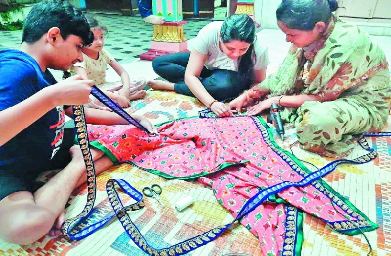 51 हजार की पोशाक और मुकुट धारण करेंगे भगवान लक्ष्मीनारायण