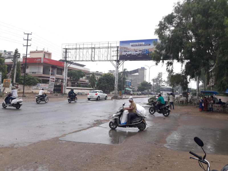 कृष्णजन्माष्टमी पर बरसे मेघ, मौसम हुआ सुहाना