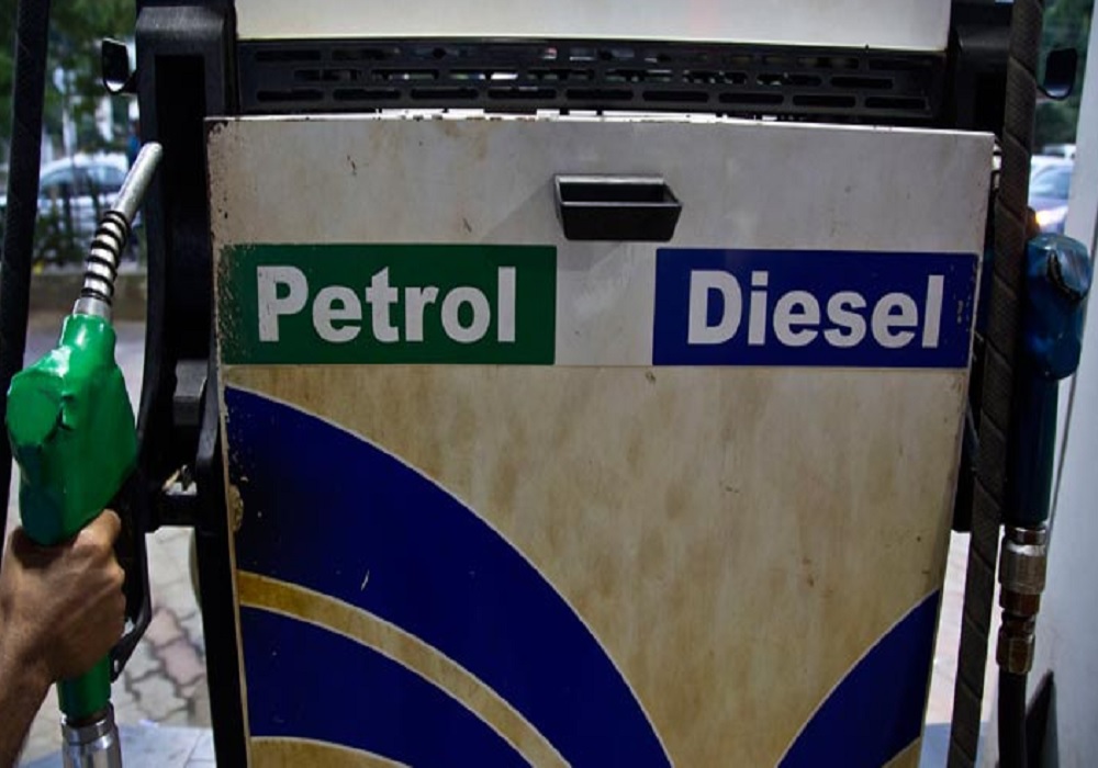 Petrol Diesel Price Today : खुशखबर, एक सप्ताह से लखनऊ में नहीं बढ़ीं पेट्रोल-डीजल की कीमतें