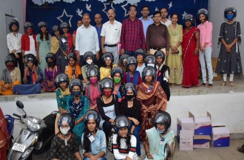 पूरी लगन और मेहनत से करें अध्ययन, साधन को बनाए मददगार