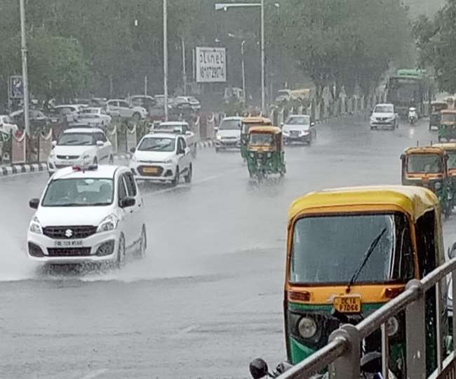 Delhi Weather News Updates Today 