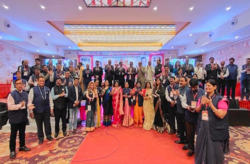 डिस्ट्रिक्ट के सभी क्लब्स एजेंडे के साथ चलें, निर्णय लेने में मुखर रहें