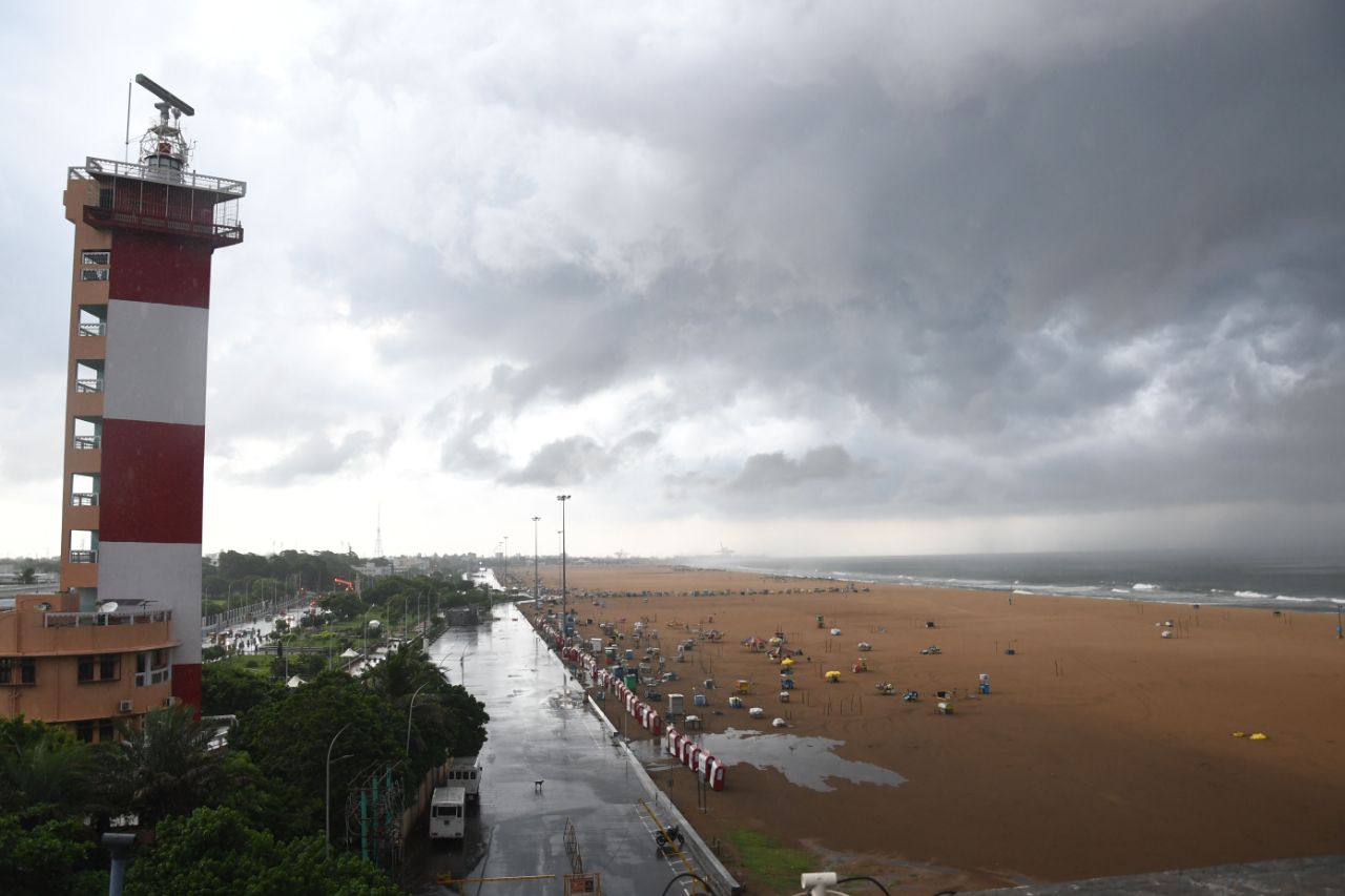 तमिलनाडु में आज भी भारी से मध्यम बारिश होने का अनुमान: मौसम विभाग