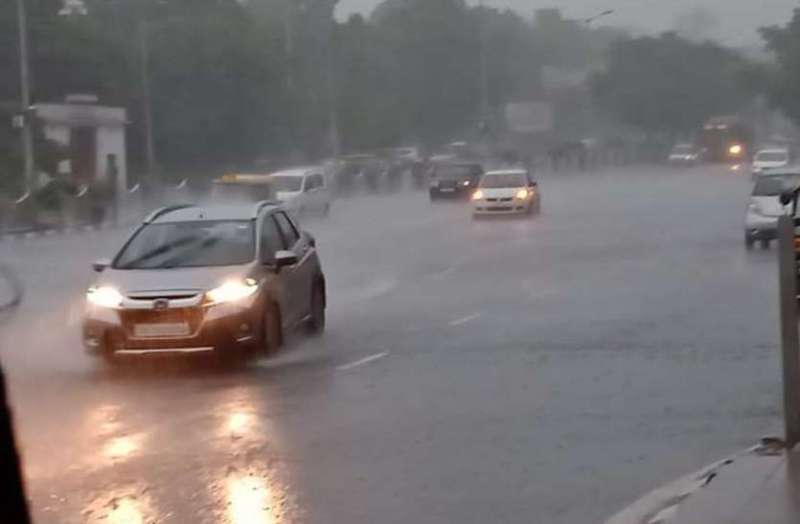 Delhi Weather News Updates Today