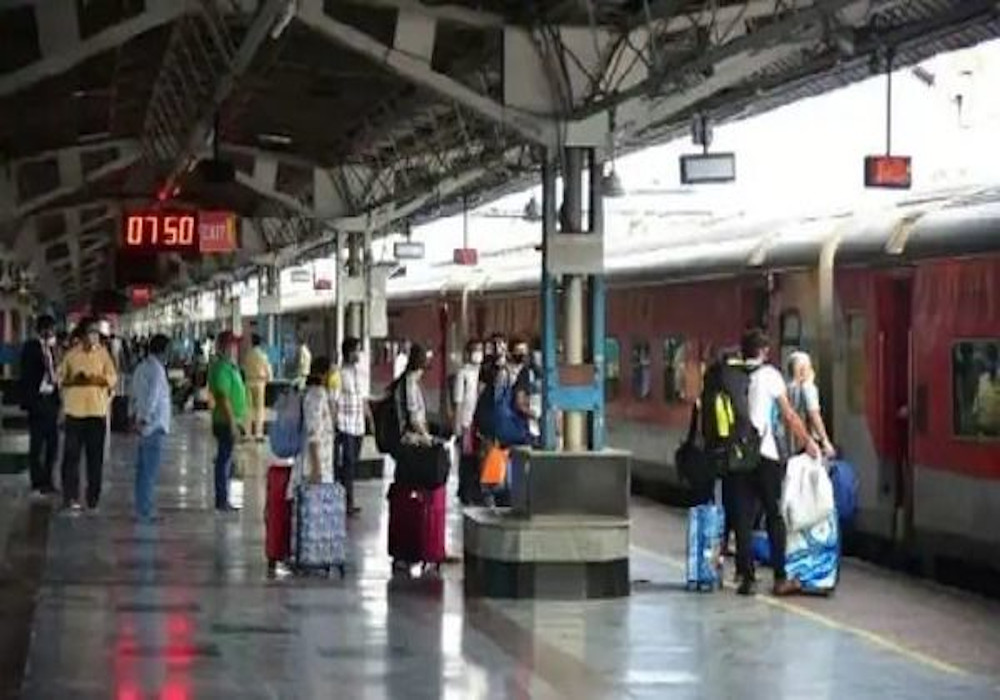 Lucknow Railway Station Platform Ticket Cost 30 Rupees