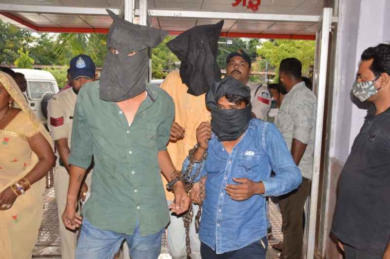 Three members of Bavaria gang on six-day police remand