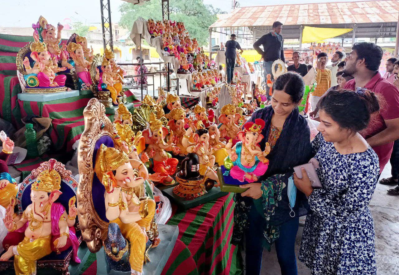 Ganesh festival market in old grain market