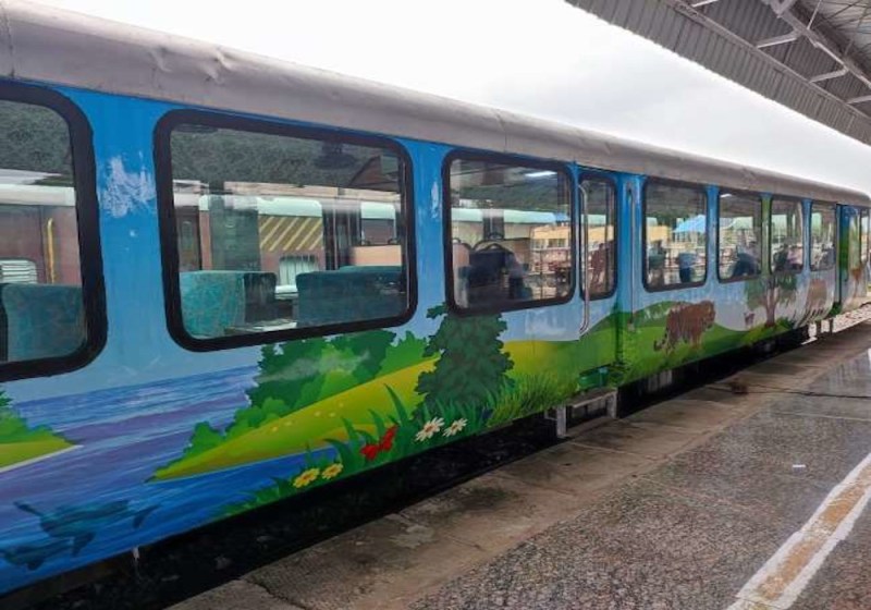 यात्रियों को मिलेगी बड़ी सौगात, विस्टाडोम कोच से पर्यटक देख सकेंगे दुधवा के बेहतरीन नजारे