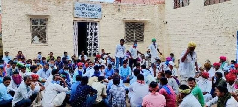 24 घंटे बाद भी नहीं उठाया युवक का शव