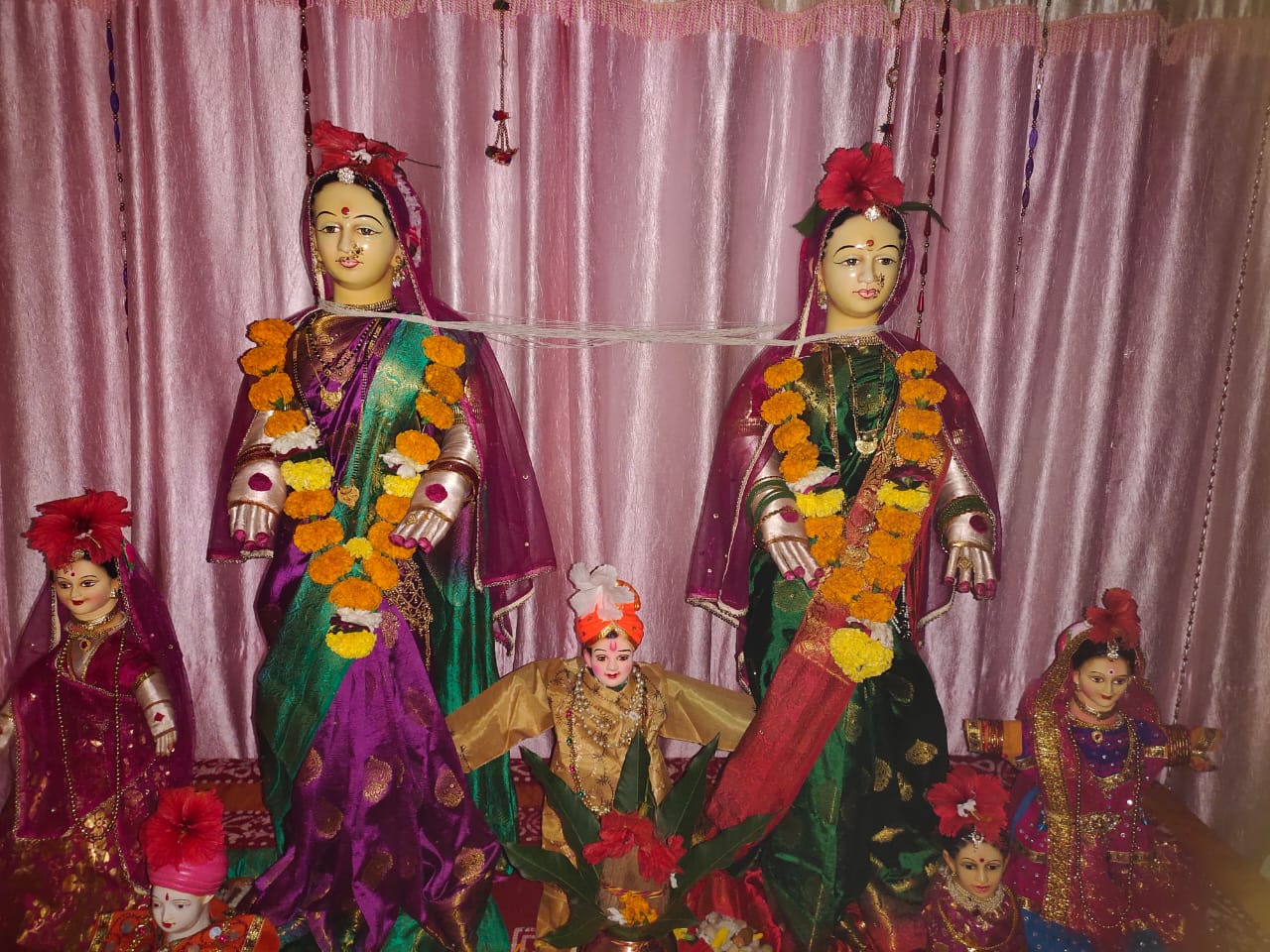 मायके में महालक्ष्मी का सत्कार, महाराष्ट्रीयन परिवारों में महालक्ष्मी उत्सव की छाई खुशियां