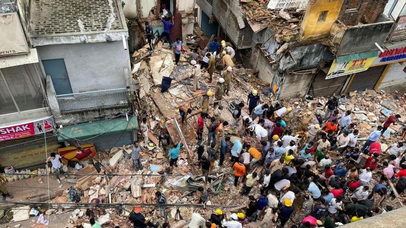 Delhi Building Collapsed