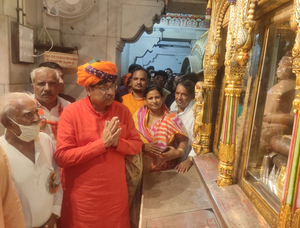 भाजपा प्रदेशाध्यक्ष सतीश पूनिया ने किए भगवान महावीर के दर्शन