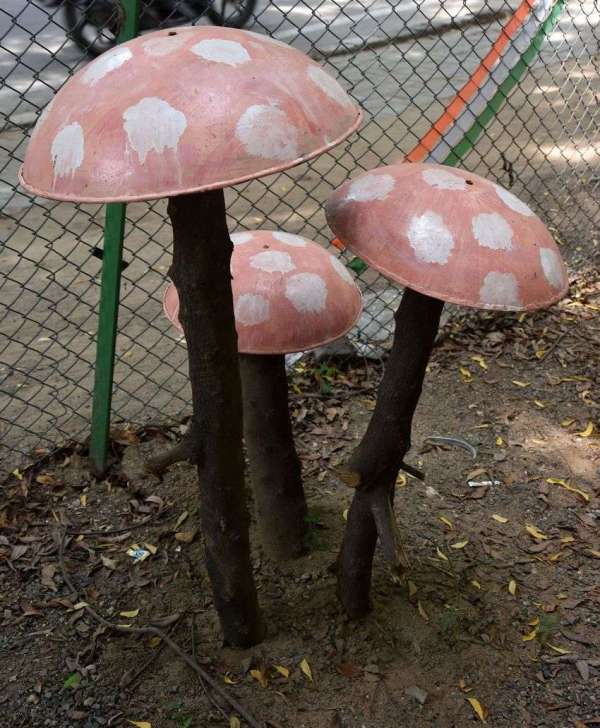 Watch- वेस्ट का उपयोग कर बना डाला बेस्ट ग्रीन गैलेरी पार्क