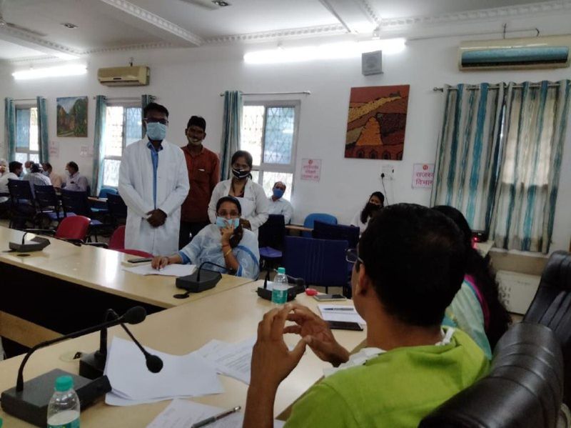 VIDEO ये कैसी जन की सुनवाई आए थे समस्या बताने कलेक्टर ने फटकार लगा दी