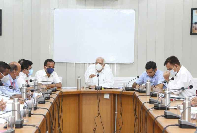 ठेकेदार अपनी मर्जी से नहीं अफसर खड़े होकर कराएं कार्य, 200 किमी सड़कों पर होगा काम