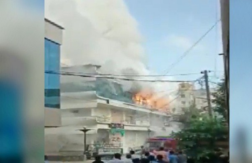 Gujarat Hindi News : पटाखे की दुकान में आगजनी मामला : तीन आरोपियों को मिली जमानत