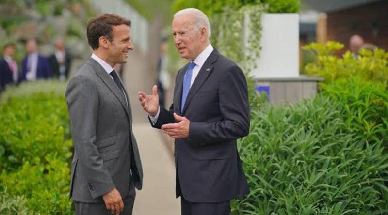 biden_and_macron.jpg