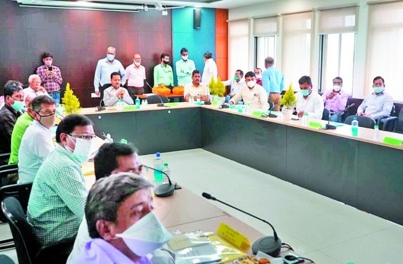 विधायक बोले- पानी नहीं आ रहा तो पहले छात्रों से बात करें, प्रबंधन ने कहा- इसकी जरूरत नहीं