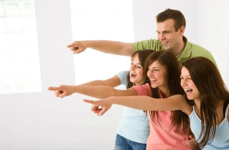 आत्म-दर्शन : हंसी मत उड़ाओ