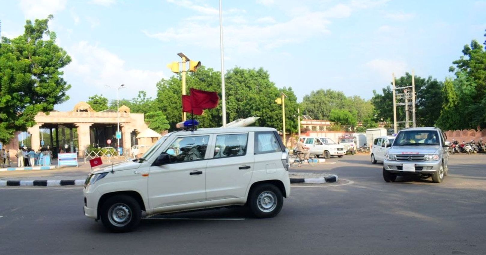 चार दिन जोधपुर में रहेंगे उपराष्ट्रपति नायडू, प्रशासन ने दौरे को लेकर की कारगेड रिहर्सल,चार दिन जोधपुर में रहेंगे उपराष्ट्रपति नायडू, प्रशासन ने दौरे को लेकर की कारगेड रिहर्सल